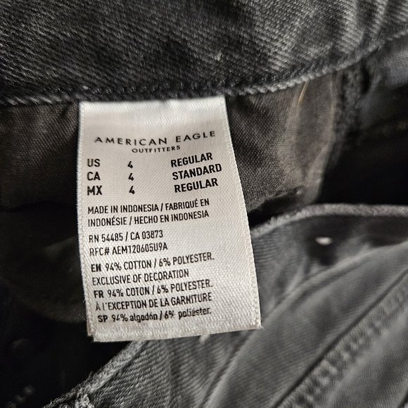 American Eagle Destroyed Black Jeans size 4 Regular - Picture 6 of 6